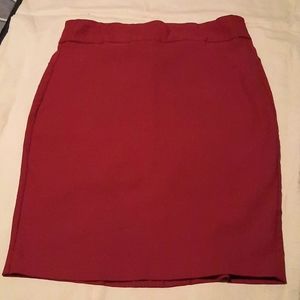 RW&CO,  Size M, Color Maroon